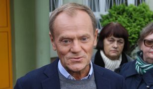 Donald Tusk zrobił zakupy. Kupił popularny napój