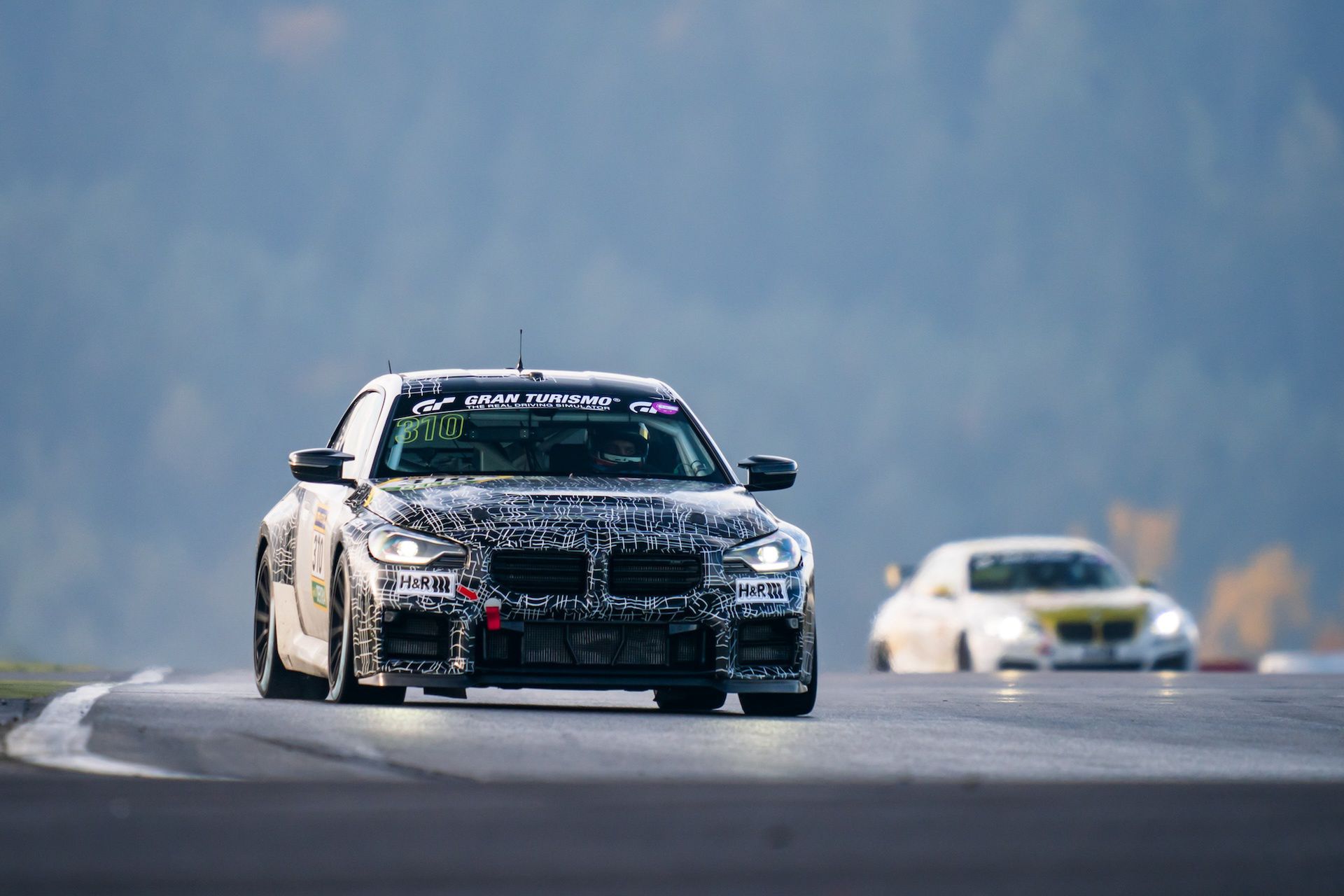 BMW M2 Racing podczas testów