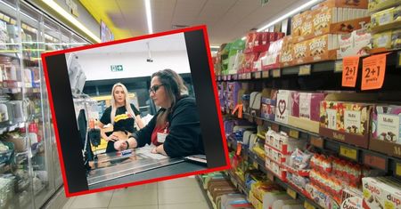 Nagranie ostrzega klientów Biedronki. Nie rób tego przy kasie