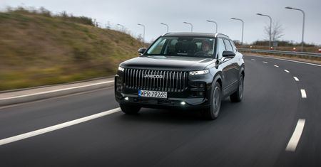 Najpopularniejsze chińskie auta w Polsce. Te marki i modele wybieraliśmy w 2025 roku