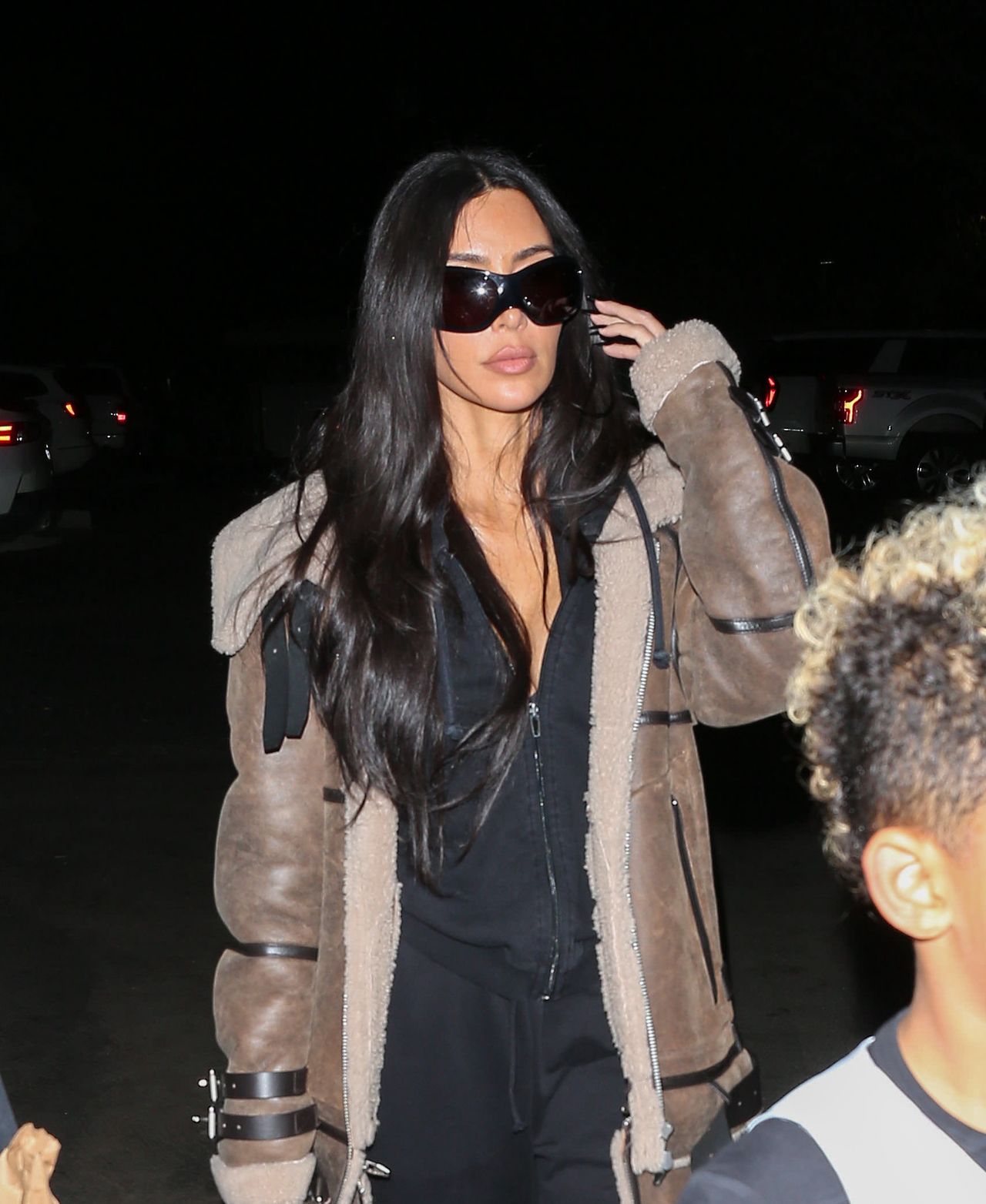 Kim Kardashian w efektownych okularach 