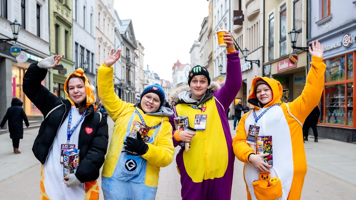 Wolontariusze WOŚP na toruńskiej starówce