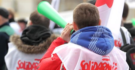 "Biały protest" przed kancelarią premiera