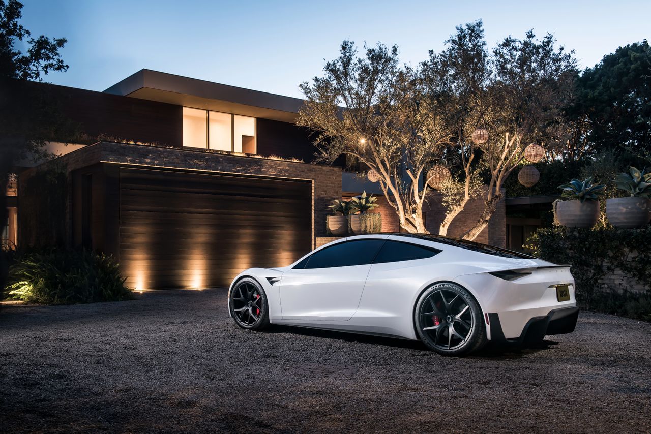 Wiele osób zapomina, że nowa Tesla Roadster to ciągle koncept.