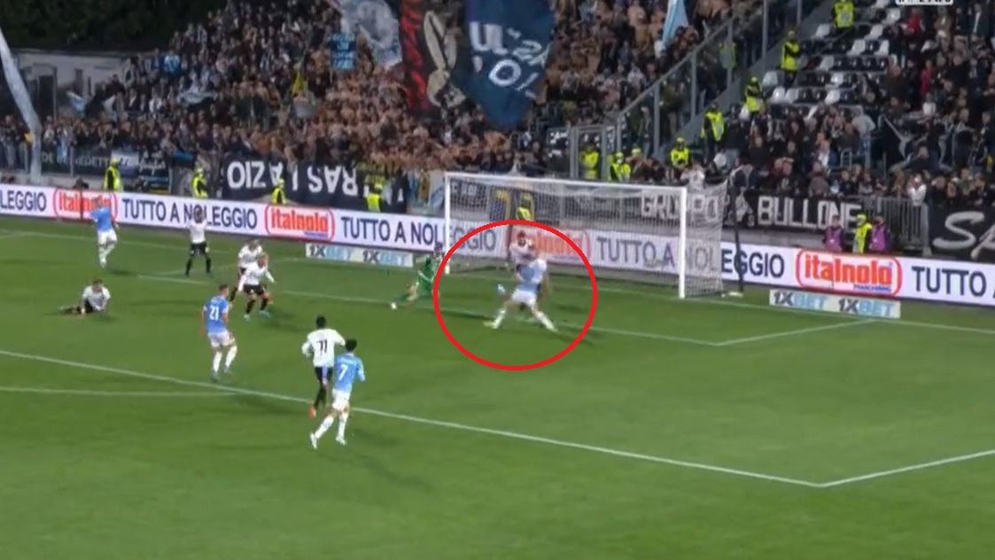 Zdjęcie okładkowe artykułu: Twitter / Eleven Sports / Na zdjęciu: gol Lazio Rzym na 4:3 w meczu ze Spezią