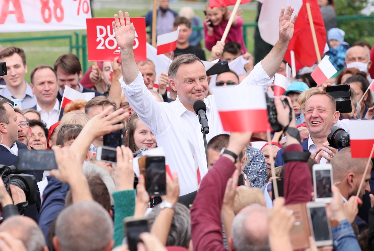 Wyniki wyborów 2020. Andrzej Duda przemawia w Odrzywole. "Nie spałem dzisiaj w nocy"
