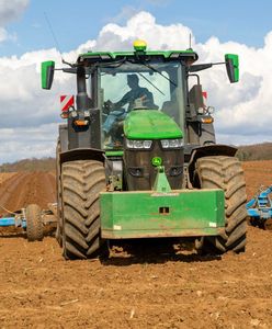 Kombinat pozbywa się sprzętu. Okazyjne ceny