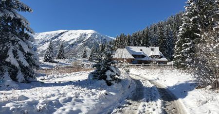 Zima uderzyła w Tatry. TOPR ogłasza zagrożenie lawinowe