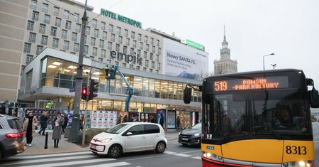 Warszawa szuka kontrolerów. Wymagany komunikatywny rosyjski