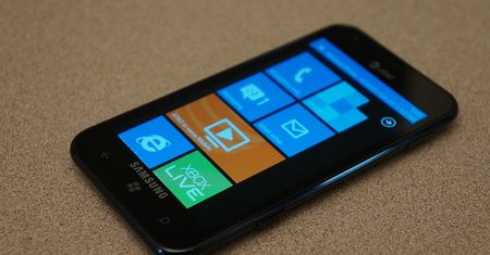 Samsungi z WP8 w drugiej połowie roku. Czy firma powinna zrezygnować z Windows Phone'a?