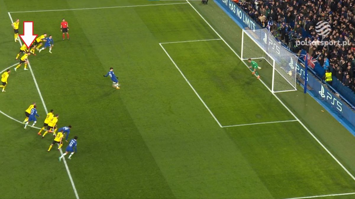 Twitter / Polsat Sport / Zdjęcie: Przyczyna powtórzenia rzutu karnego