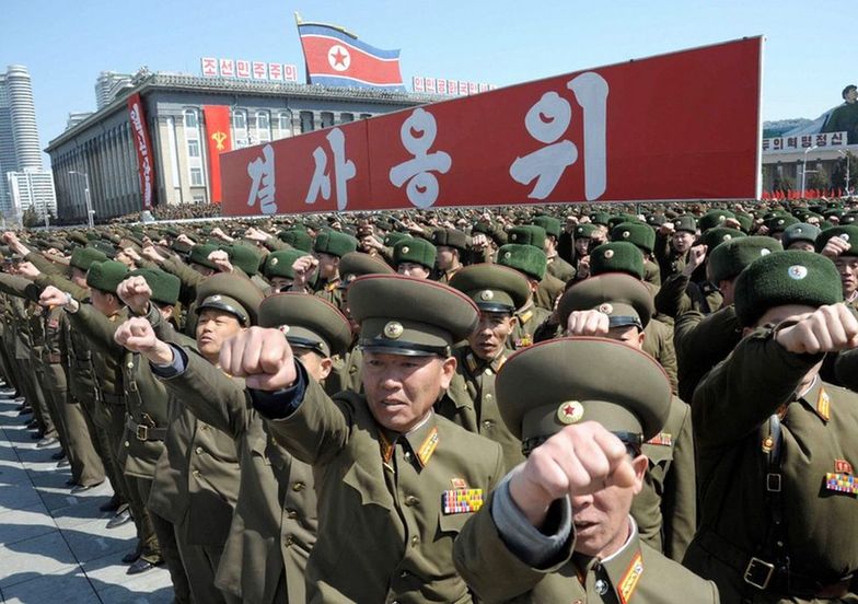 Korea Północna ogłasza stan wojenny przy granicy z południowym sąsiadem