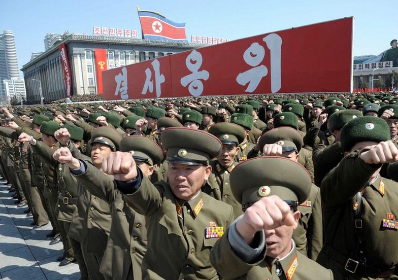 Korea Północna ogłasza stan wojenny przy granicy z południowym sąsiadem