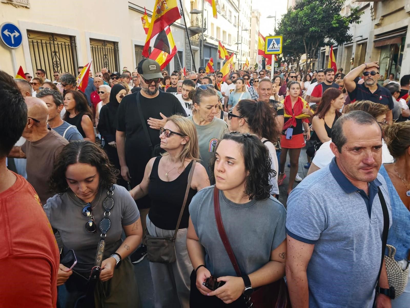 Ceuta w ogniu: Jak kryzys migracyjny i roszczenia Maroka rozpalają hiszpańskie miasto