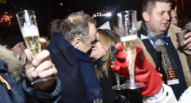 Jacek Kurski pochwalił się narodzinami córki. „Dziękujemy lekarzom”