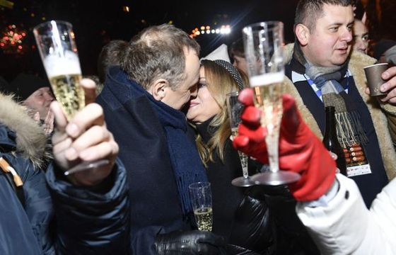 Jacek Kurski pochwalił się narodzinami córki. „Dziękujemy lekarzom”