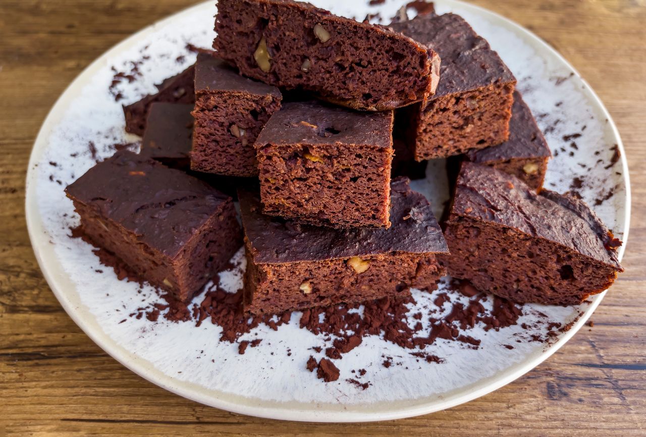 Najprostsze brownie na świecie. Bez cukru, bez mąki, bez wysiłku, a i tak rozpływa się w ustach