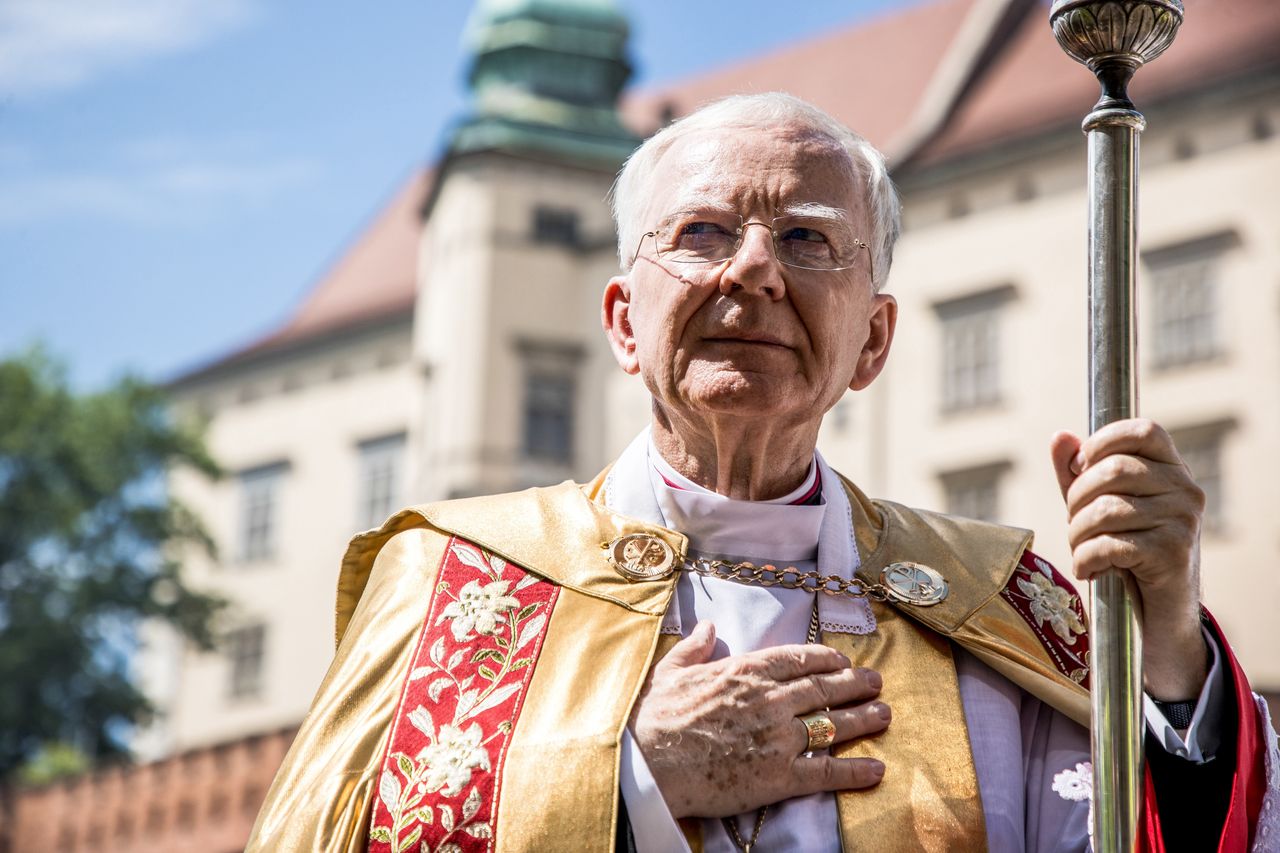 Spór o katechezę. "Od przedszkola chcą deprawować"