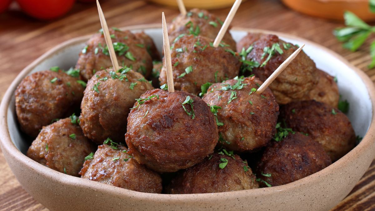 Włoskie koltety mielone z ziemniakami