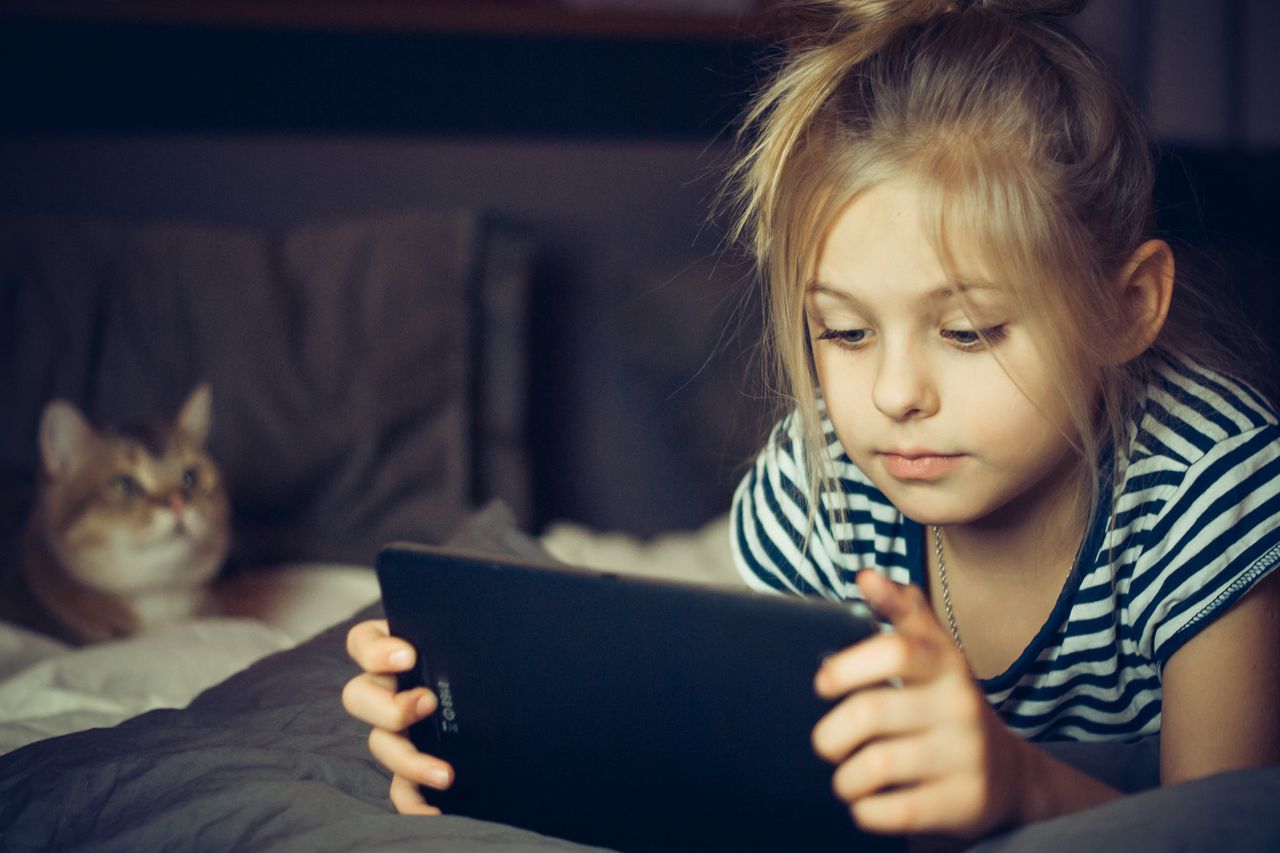 Microsoft myśli o dzieciach, blokuje dostęp do konkurencyjnych przeglądarek