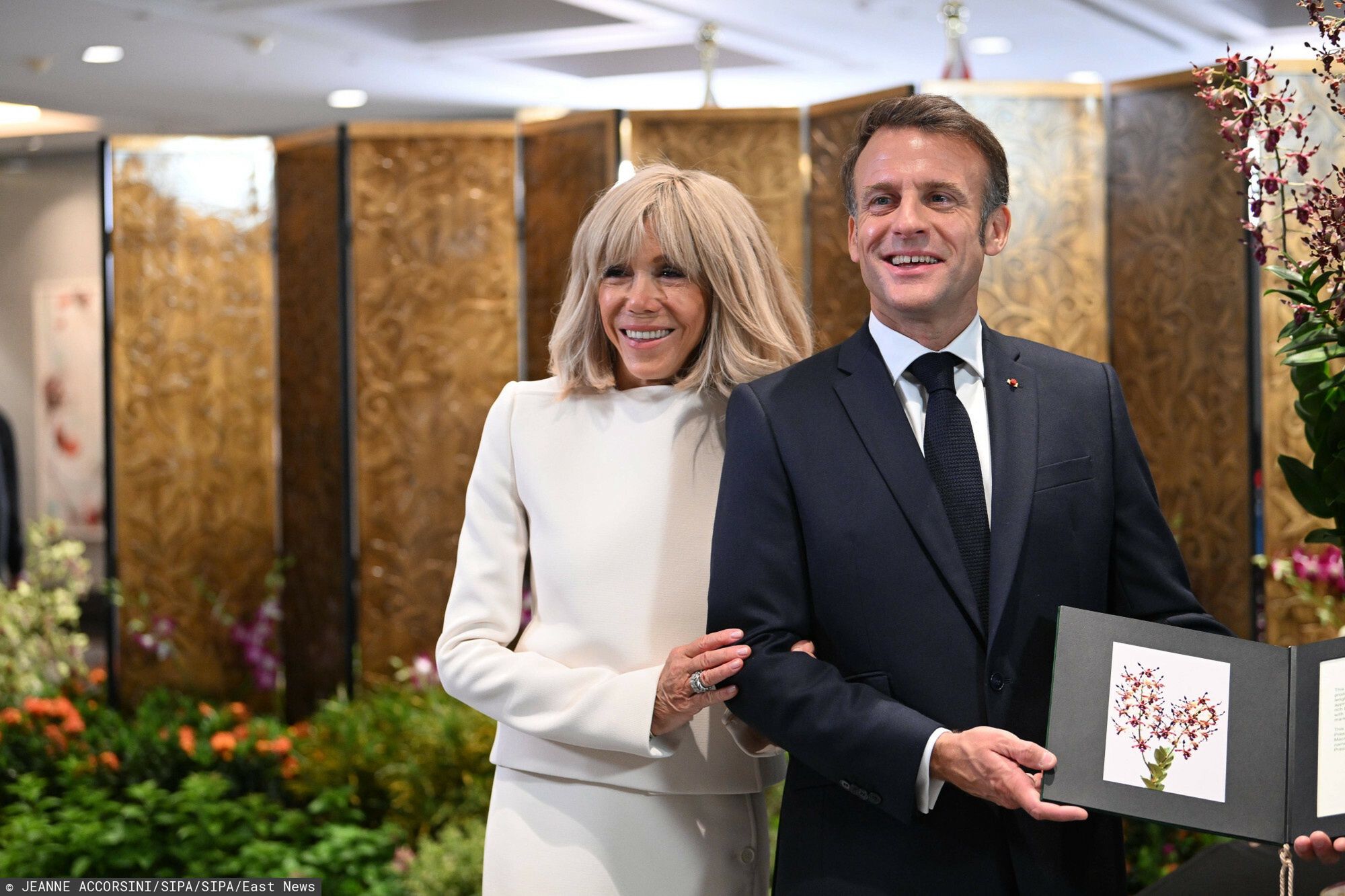 Brigitte i Emmanuel Macronowie w Singapurze