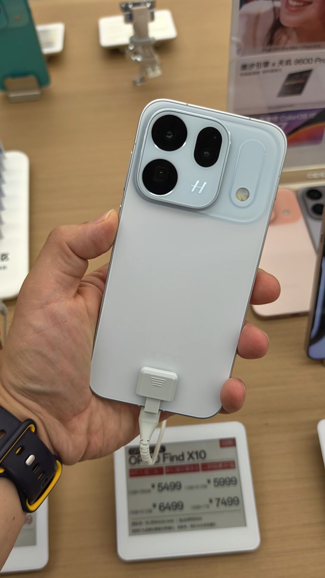 OPPO Find X10