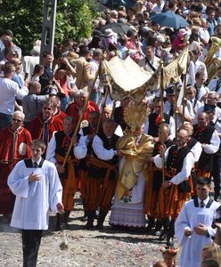 Boże Ciało 2023. Czy udział w procesji jest dla wiernych obowiązkowy?
