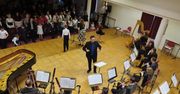 Zielona Góra: Filharmonicy zagrali na instrumentach dętych podczas koncertu familijnego