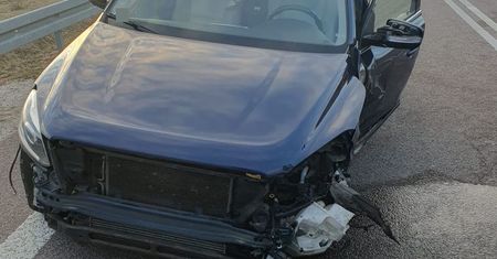 Groźny wypadek na obwodnicy Frampola – dwie osoby ranne w wyniku wymuszenia pierwszeństwa