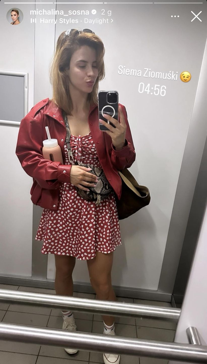Michalina Sosna pozuje w letniej mini 
