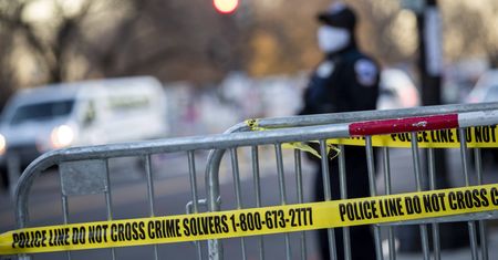 Zaczął strzelać po koncercie bożonarodzeniowym na Manhattanie. "Wszyscy są w szoku"
