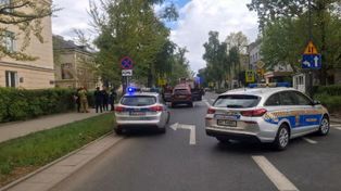 Auto stanęło w ogniu. W środku coś, co mogło zabić