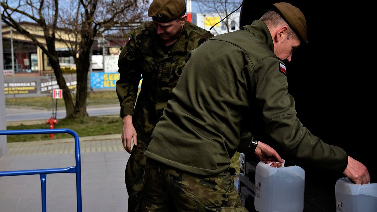 Z projektowanych przepisów skorzystają funkcjonariusze, którzy rozpoczęli służbę między 1.01.1999 a 1.10.2003