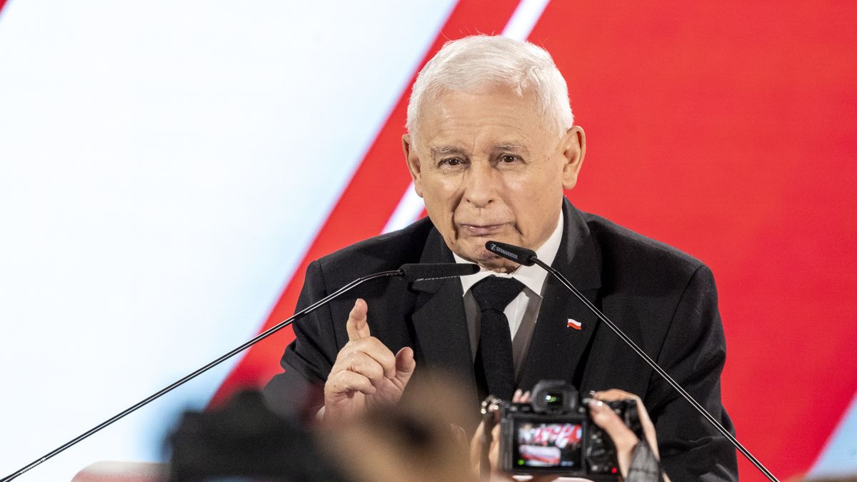 Law and Justice party leader Jaroslaw Kaczynski speaks during the election evening of Polish presidential candidate Karol Nawrocki in Warsaw, 1 June 2025. (Photo by Andrzej Iwanczuk/NurPhoto via Getty Images)