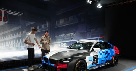 BMW M2 Racing to profesjonalna wyścigówka, dlatego ma... tylko 4 cylindry. Dowiedziałem się, ile kosztuje budżetowy motorsport