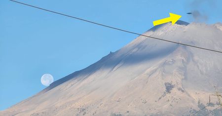 Niespodziewany widok nad wulkanem. Uważają, że to było UFO