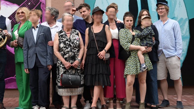 Królikowscy na otwarciu skweru im. Pawła Królikowskiego