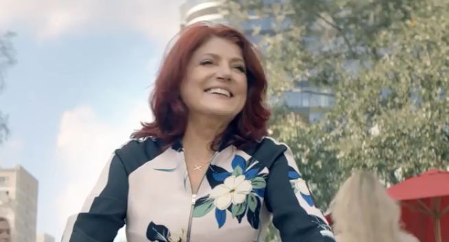 Aktywna Urszula Dudziak okiem sąsiadki reklamuje Biovital Complex (wideo)