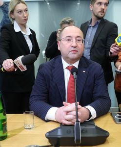 Pokazali SMS-y Bielana. Natychmiastowa reakcja [RELACJA NA ŻYWO]