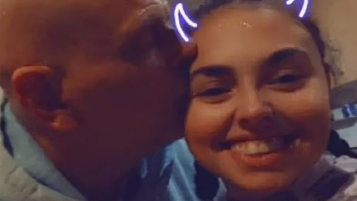 22-latka zdradziła partnera z jego ojcem.