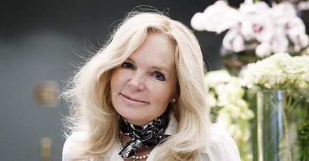 Lucinda Riley przed śmiercią powierzyła synowi tajemnicę. Dotyczyła jej pracy