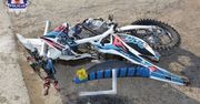 Godziszów Trzeci: Motocyklista z zakazem prowadzenia pojazdów doprowadził do zderzenia. Kierowca auta był pod wpływem alkoholu