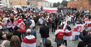 Warszawa. Solidarni z Białorusią. Protest na pl. Zamkowym