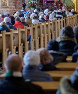 Parafia organizuje wyjazd na protest PiS. "W Sejmie są złodzieje"