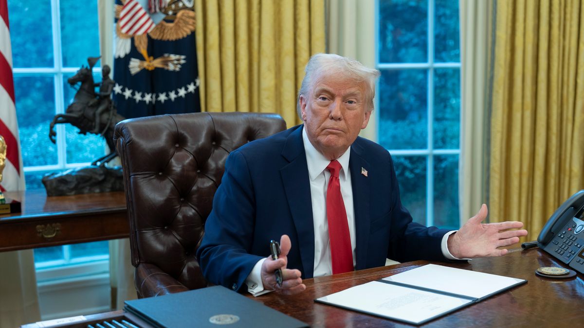 Trump Signs Action To Create Sovereign Wealth Fund In Next Year
US President Donald Trump signs an executive order during a ceremony in the Oval Office of the White House in Washington, DC, US, on Monday, Feb. 3, 2025. Trump signed an executive action he said would direct officials to create a sovereign wealth fund for the US, following through on an idea he floated during the presidential campaign. Photographer: Chris Kleponis/CNP/Bloomberg via Getty Images
Bloomberg
2025uspolitics, north american, u.s. government, us, united states of america, the white house, americas, government news, u.s.a., american
