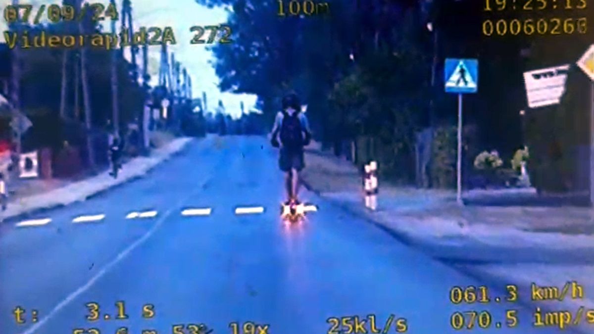 21-latek pędził hulajnogą aż 61 km/h
