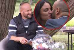 Ciężarna Klaudia uwodzi Tomasza w "Rolnik szuka żony". "Masz piękne oczy i ładny uśmiech"