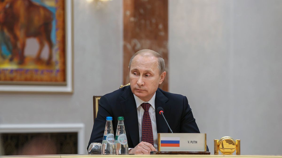 MINSK, BELARUS - 2015/02/11: Russian President Vladimir Putin seen before the negotiations of leaders of states in Normandy format in Minsk. (Photo by Mykhaylo Palinchak/SOPA Images/LightRocket via Getty Images)