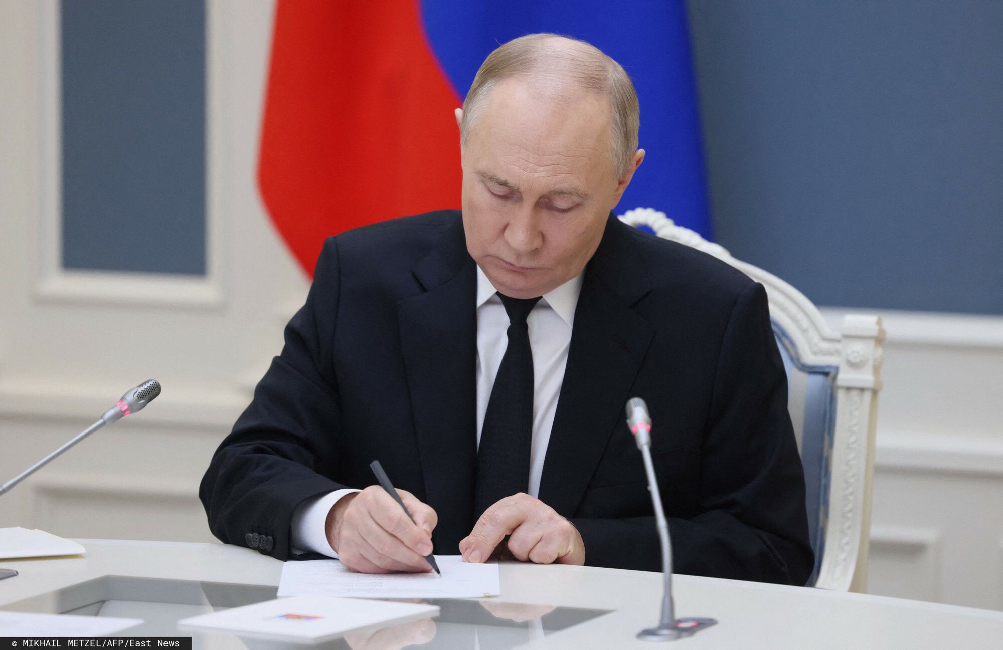 Temporary
In this pool photograph distributed by the Russian state agency Sputnik, Russia's President Vladimir Putin holds an exercise of the strategic deterrence forces via a videolink at the Kremlin in Moscow on October 29, 2024. (Photo by Mikhail Metzel / POOL / AFP)
MIKHAIL METZEL