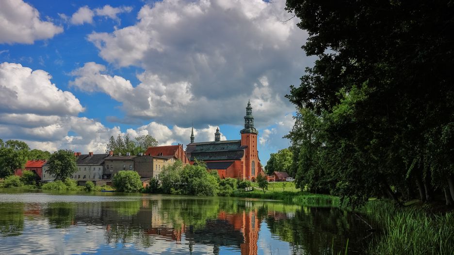 kartuzy, kaszuby, park, staw, niebo, chmury